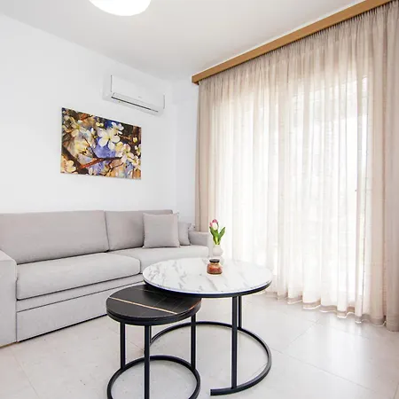 Almond's Comfort Διαμέρισμα Orfánion